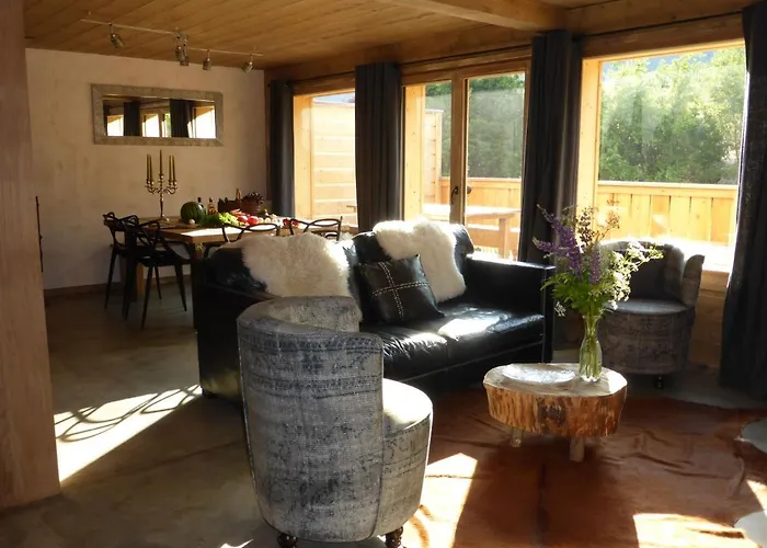 Les Aquarelle Chalet *